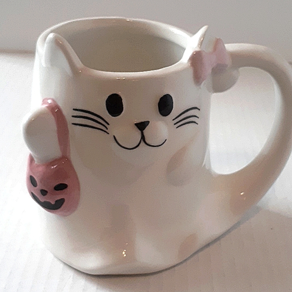 2025 Halloween White Cat W/Halloween Purse & Pink Bow 20 Oz. Mug